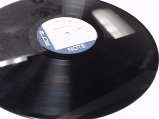 BLUE NOTE RECORDS HANK MOBLEY / FAR AWAY LANDS - BST 84425